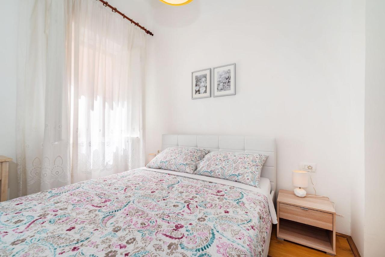 History Center Apartman