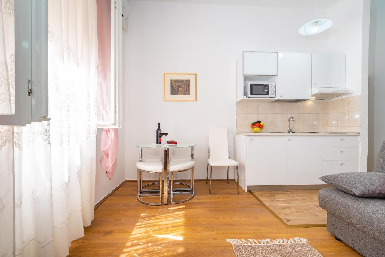 Apartman History Center