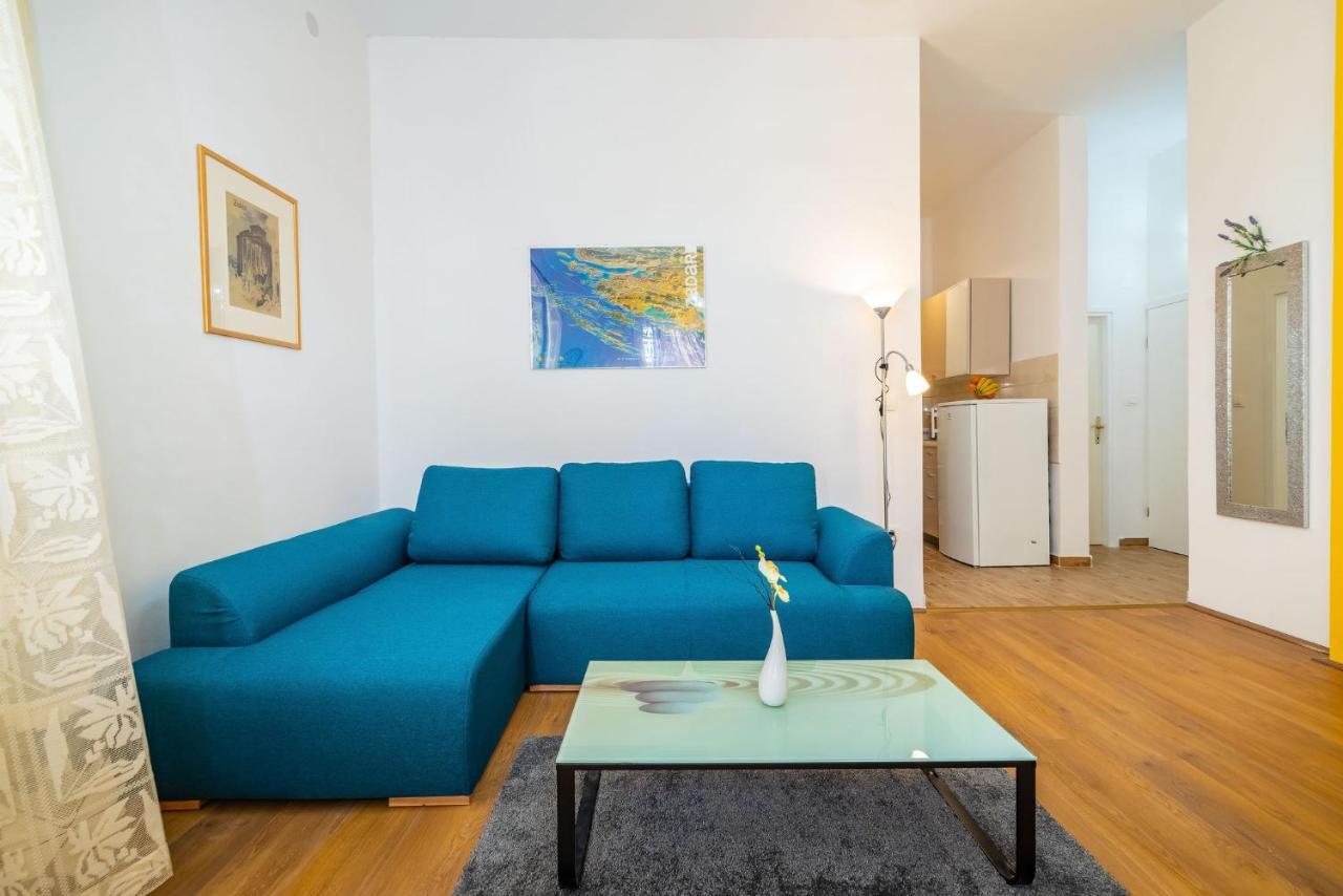 History Center Apartman